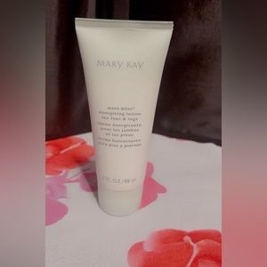 Mary Kay Private Spa Collection Mint Bliss Energizing Lotion